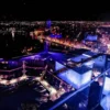 Vista mozzafiato su Paceville da Twenty Two Malta, la torre più alta di Malta, che offre un panorama mozzafiato della città.
